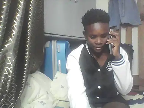 Snapshot of cutechocolate chatting on June 19, 10:54 am cutechocolate online show from June 19, 10:54 am
