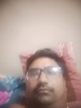 Snapshot of dhirusury050625 chatting on June 16, 5:24 pm dhirusury050625 online show from June 16, 5:24 pm