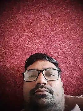 Snapshot of dhirusury050625 chatting on July 26, 6:53 am dhirusury050625 online show from July 26, 6:53 am