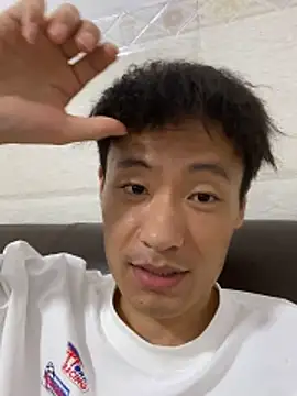 Snapshot of Mr_iphone11 chatting on June 13, 4:16 pm Mr iphone11 online show from June 13, 4:16 pm