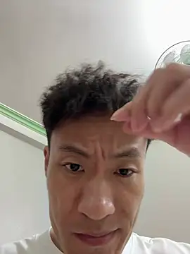Snapshot of Mr_iphone11 chatting on July 1, 2:39 pm Mr iphone11 online show from July 1, 2:39 pm
