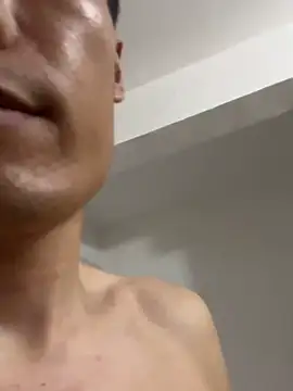 Snapshot of Mr_iphone11 chatting on July 18, 2:25 pm Mr iphone11 online show from July 18, 2:25 pm