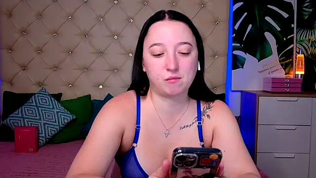 Snapshot of AVA_MAXIMUS chatting on June 19, 4:51 am AVA MAXIMUS online show from June 19, 4:51 am