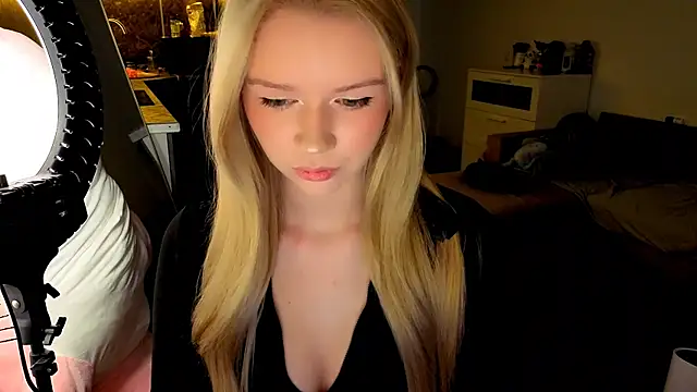 viyy online show from July 25, 6:58 pm