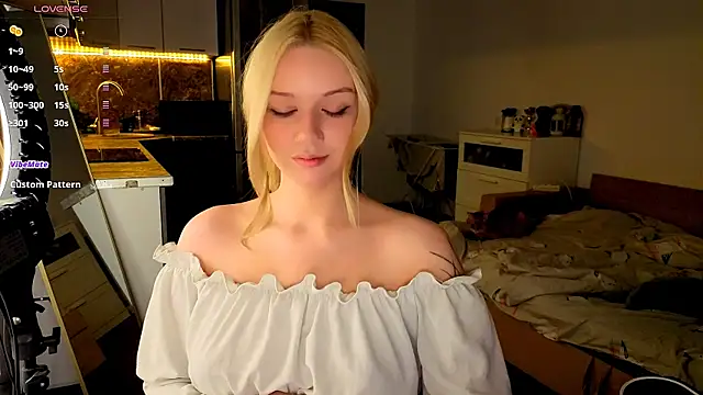 viyy online show from July 31, 8:28 pm