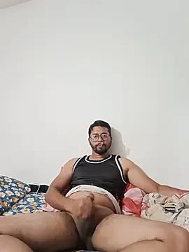 Snapshot of Alessandrino_09 chatting on June 14, 11:17 pm Alessandrino 09 online show from June 14, 11:17 pm