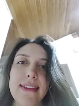 Snapshot of Bella_Karoline chatting on July 1, 12:44 am Bella Karoline online show from July 1, 12:44 am