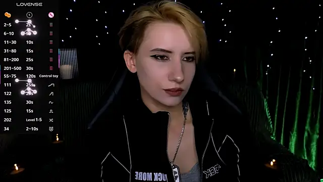 Snapshot of _Shadow_devil__ chatting on July 28, 8:52 pm Shadow devil online show from July 28, 8:52 pm