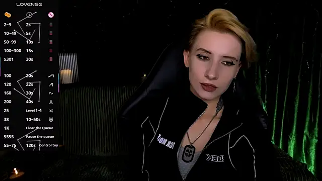 Snapshot of _Shadow_devil__ chatting on July 28, 6:53 pm Shadow devil online show from July 28, 6:53 pm