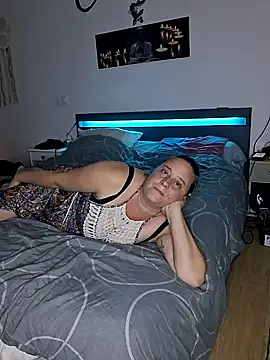 Madame100E online show from June 14, 1:57 am