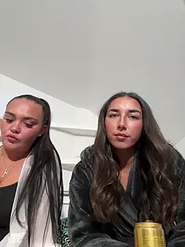 Snapshot of GraceHughesxo chatting on June 19, 9:42 pm GraceHughesxo online show from June 19, 9:42 pm