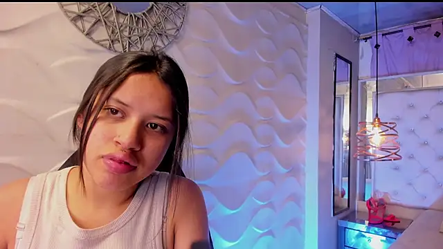 Snapshot of Tifanny-Val chatting on June 30, 12:38 pm Tifanny-Val online show from June 30, 12:38 pm