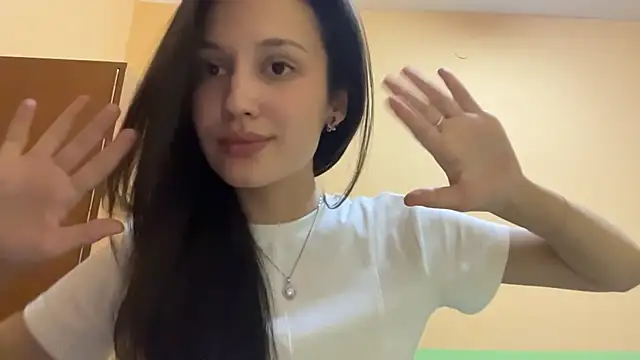 Snapshot of JoelleBucko chatting on June 12, 9:01 pm JoelleBucko online show from June 12, 9:01 pm