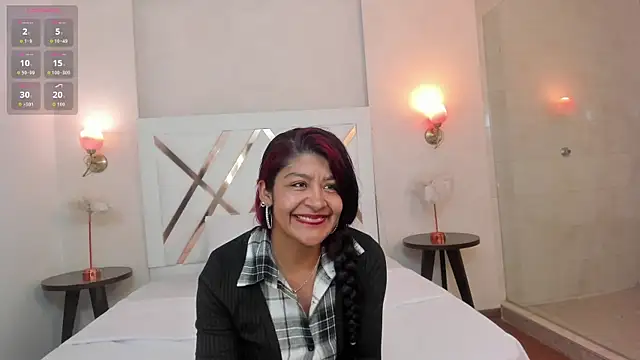 Snapshot of Sky_Collins_ chatting on June 30, 7:36 pm Sky Collins online show from June 30, 7:36 pm