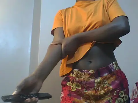Black prettty online show from June 20, 4:23 pm