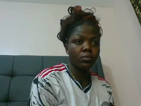 Black prettty online show from July 21, 10:33 pm