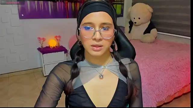 kumikoxxx online show from June 23, 4:54 am