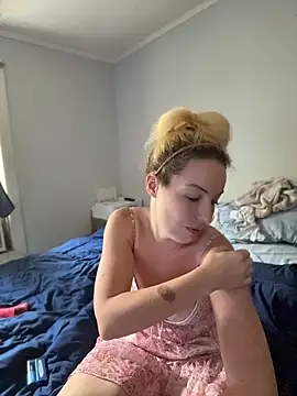 milfymorgan online show from July 10, 4:40 pm