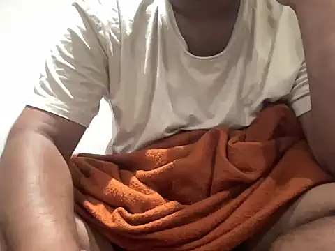 bobgot17cm online show from June 20, 11:43 pm