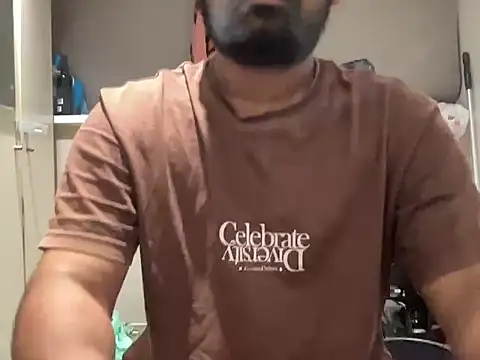 bobgot17cm online show from July 18, 9:12 pm