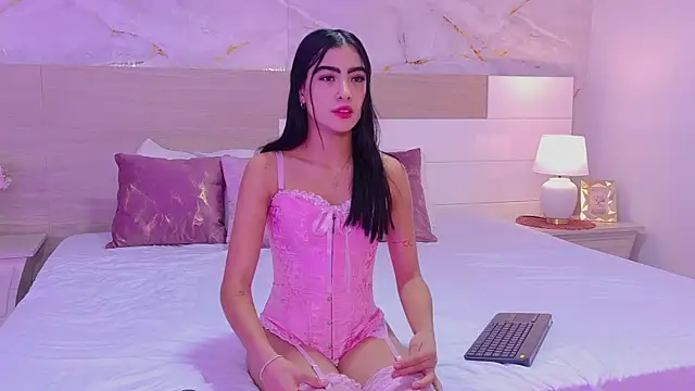 Snapshot of MaluCortes chatting on June 26, 2:34 pm MaluCortes online show from June 26, 2:34 pm