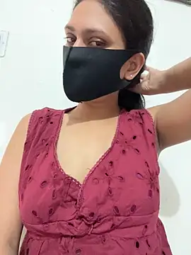 Snapshot of kavyq3791 chatting on June 19, 4:18 am kavyq3791 online show from June 19, 4:18 am