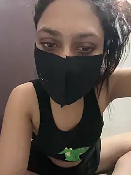 Snapshot of kavyq3791 chatting on July 25, 5:41 pm kavyq3791 online show from July 25, 5:41 pm