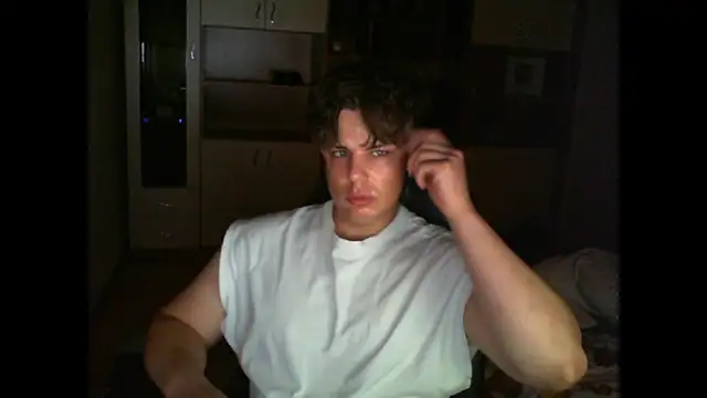 Snapshot of kanewolf_55 chatting on June 21, 9:42 pm kanewolf 55 online show from June 21, 9:42 pm