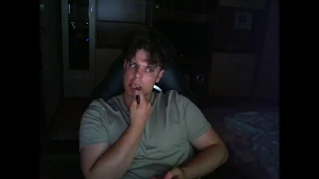 Snapshot of kanewolf_55 chatting on July 10, 10:21 pm kanewolf 55 online show from July 10, 10:21 pm