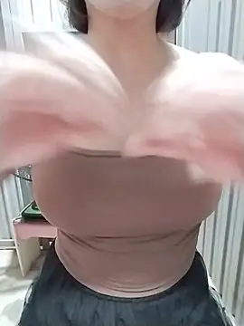 sexy girll2k online show from July 25, 1:28 pm
