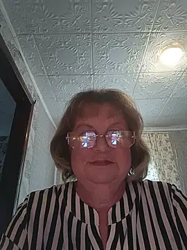 MilashkaCutie50 online show from July 6, 3:57 am