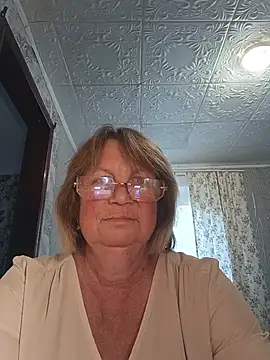 MilashkaCutie50 online show from July 18, 3:37 am