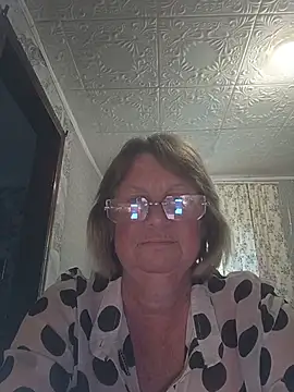 MilashkaCutie50 online show from July 15, 2:40 am