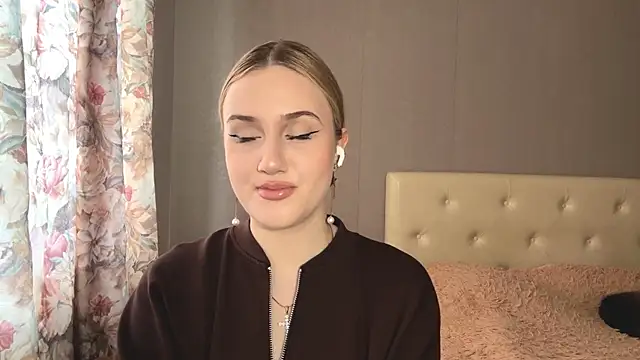 SachikoSpyies online show from June 16, 10:15 am