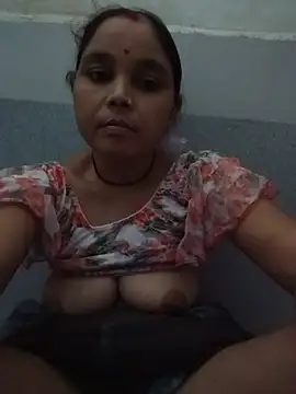 Snapshot of Hot_bhabi022 chatting on July 21, 2:18 pm Hot bhabi022 online show from July 21, 2:18 pm