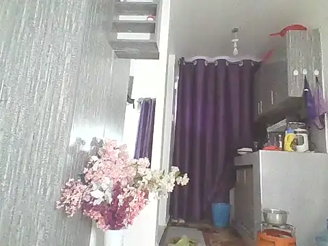 Snapshot of naughty_amber5 chatting on June 27, 11:38 am naughty amber5 online show from June 27, 11:38 am