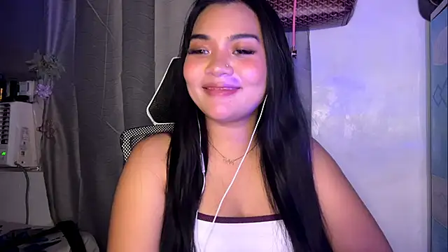 Snapshot of CecilLuddy chatting on June 16, 12:38 pm CecilLuddy online show from June 16, 12:38 pm