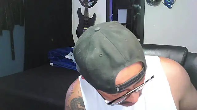 Snapshot of MrGoldenBoy777 chatting on June 15, 12:44 am MrGoldenBoy777 online show from June 15, 12:44 am