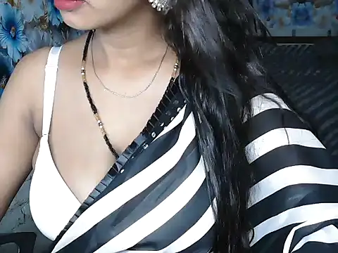 NottyMomo online show from July 1, 4:24 am