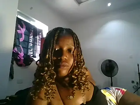camillasoofine online show from June 14, 12:17 pm
