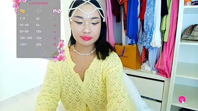 AsianLumi online show from August 1, 3:43 pm