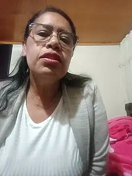 Snapshot of Emilif_ chatting on July 17, 1:25 am Emilif online show from July 17, 1:25 am