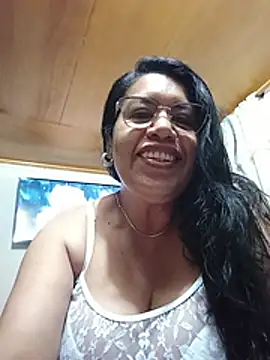 Snapshot of Emilif_ chatting on June 20, 10:37 pm Emilif online show from June 20, 10:37 pm