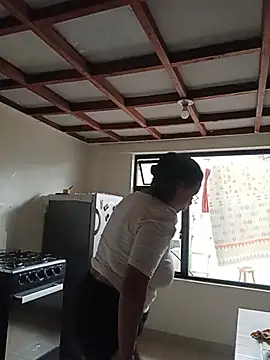 Snapshot of Emilif_ chatting on June 29, 5:34 pm Emilif online show from June 29, 5:34 pm