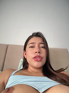 Saracalderon online show from August 4, 12:42 pm