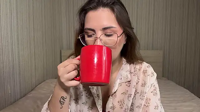 Mina Aston online show from July 8, 7:20 am