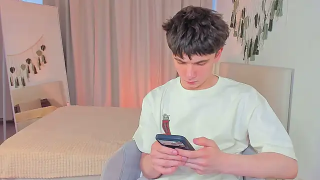 Ethan Crowe online show from July 28, 4:50 pm