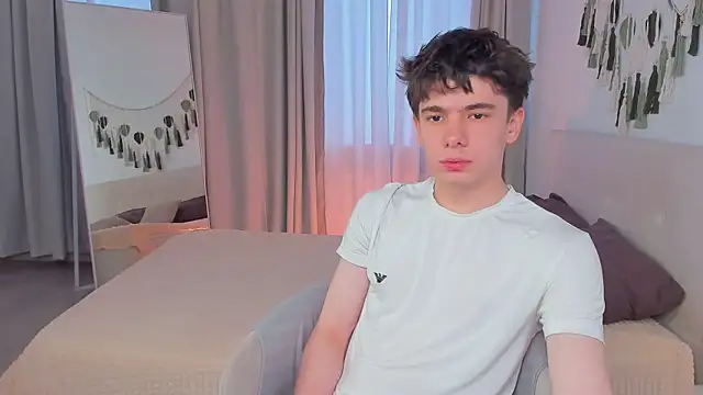 Ethan Crowe online show from July 21, 3:57 pm