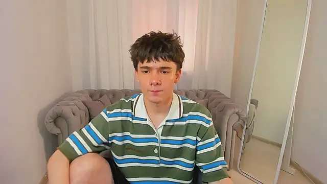 Ethan Crowe online show from July 30, 10:47 am