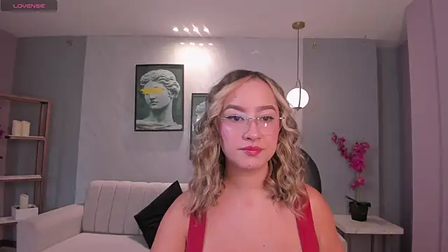 NovaSinclairX online show from August 6, 12:11 pm